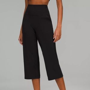 lululemon Align™ High-Rise Wide Leg Crop Blank Leggings / Capri Pants in black